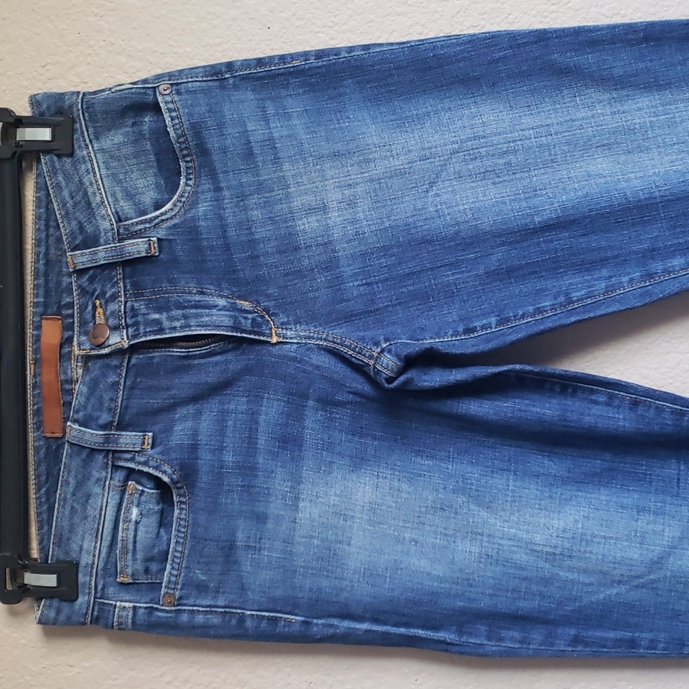 Joe's Size 28, Curvy Bootcut.  Classic Blue Denim Jeans - Picture 2 of 10